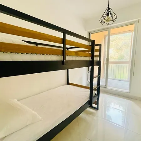 Apartmán And Bright 60 M With Terrace View On The Sea Ajaccio (Corsica)