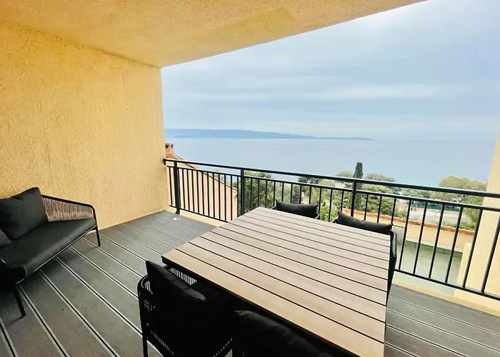 And Bright 60 M With Terrace View On The Sea * 아작시오