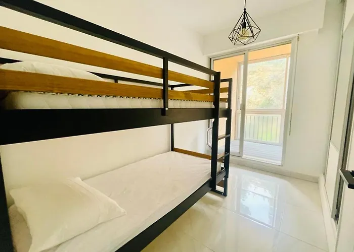 Lägenhet And Bright 60 M With Terrace View On The Sea Ajaccio (Corsica)